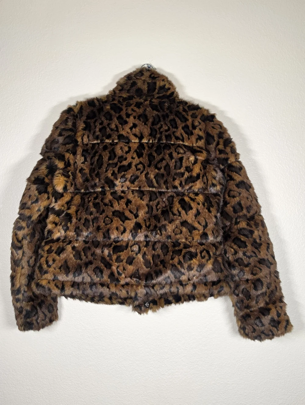 Abercrombie & Fitch Leopard Print Puffer Jacket M - Picture 3 of 5